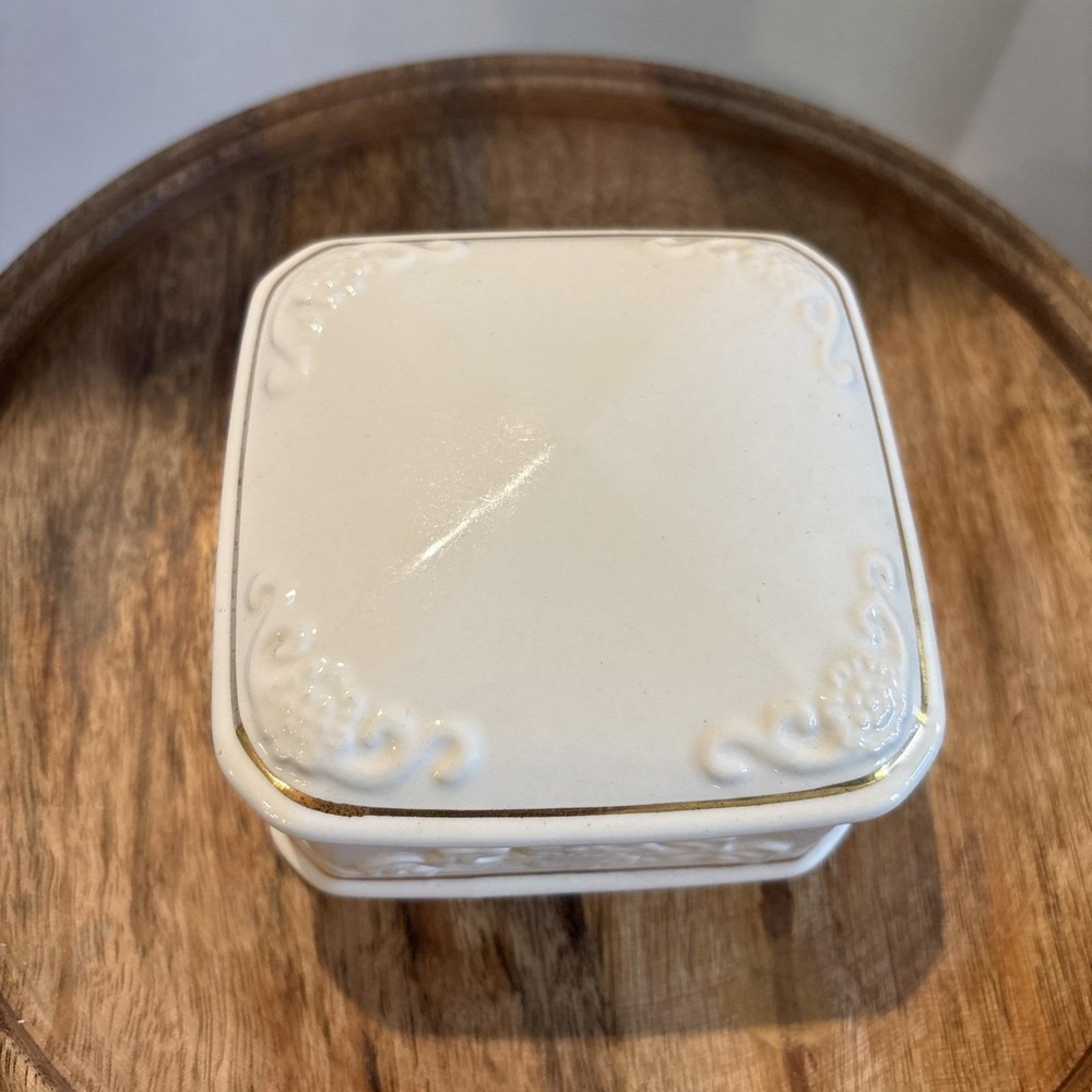 Paul Sebastian LE 1996 White Trinket Vanity Box Gold Trim Raised Floral Design
